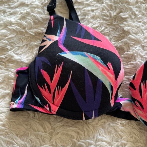 PINK Victoria’s Secret Wear Everywhere Demi Bra Size 32B - Picture 3 of 10